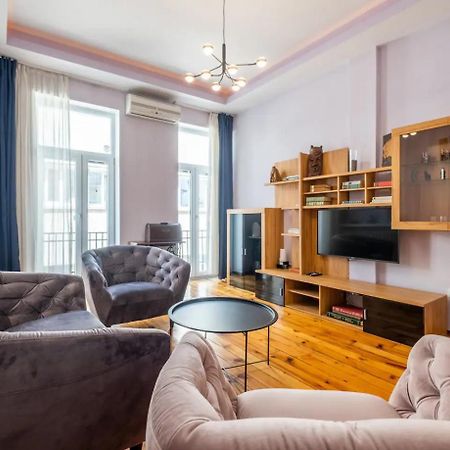Charming 2Bdr Apartment In Historic Center With Parking โซเฟีย ภายนอก รูปภาพ