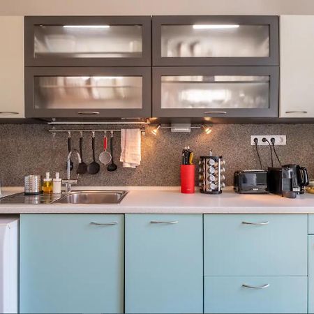 Charming 2Bdr Apartment In Historic Center With Parking โซเฟีย ภายนอก รูปภาพ
